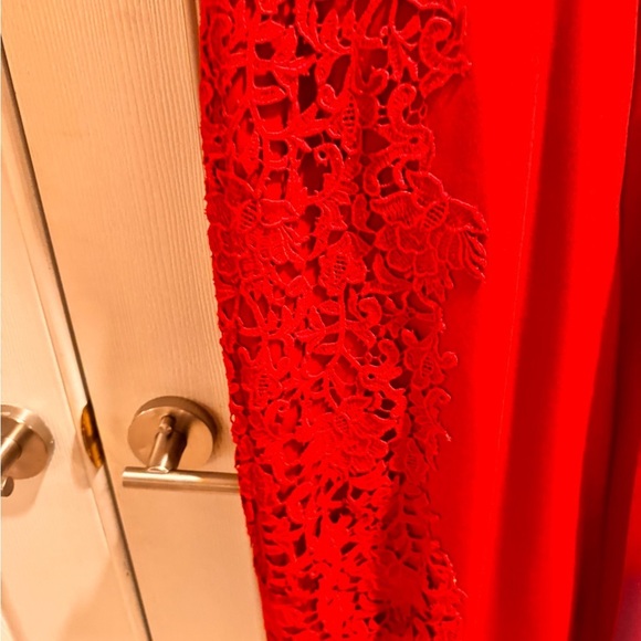 Elie Tahari Embroidered Red Flutter Sleeve Sheath Dress - Picture 11 of 13